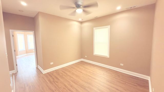 9738 S Avenue L Avenue 1, Chicago, IL 60617
