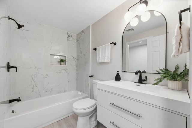 910 E Mount Vernon Rd, Wichita, KS 67211