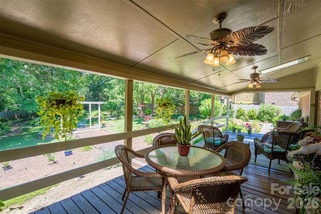 7029 Forest Hills Drive, Denver, NC 28037
