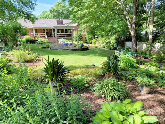 7029 Forest Hills Drive, Denver, NC 28037