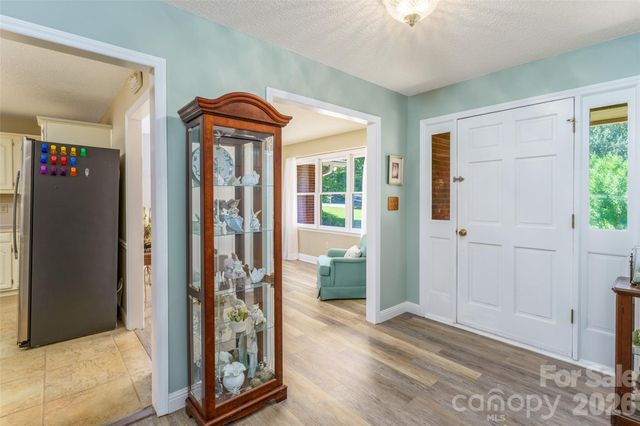7029 Forest Hills Drive, Denver, NC 28037