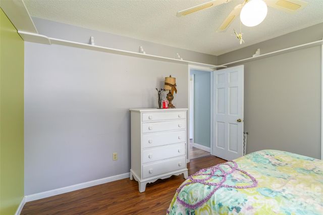 7029 Forest Hills Drive, Denver, NC 28037
