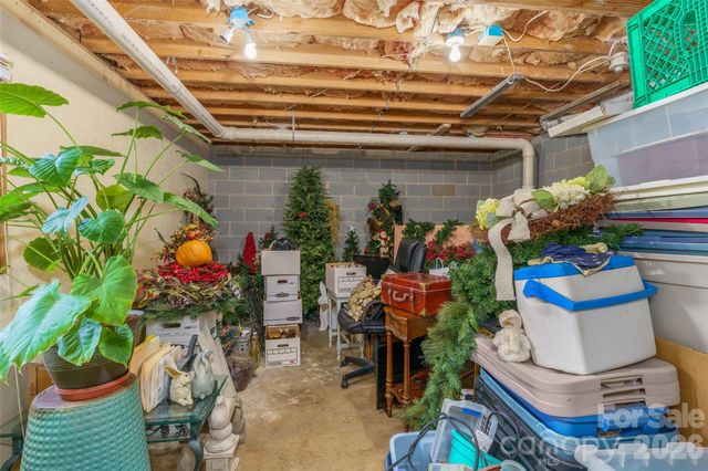 7029 Forest Hills Drive, Denver, NC 28037