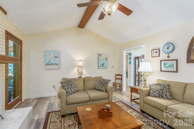 7029 Forest Hills Drive, Denver, NC 28037