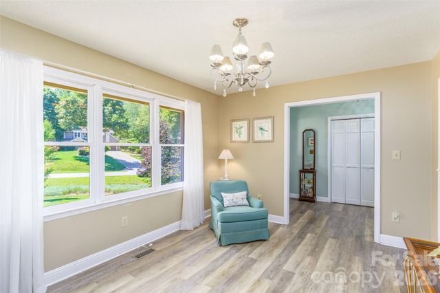 7029 Forest Hills Drive, Denver, NC 28037