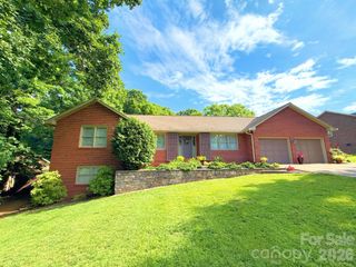7029 Forest Hills Drive, Denver, NC 28037