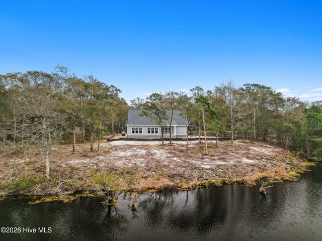 2168 Harbour Heights Lane SW, Supply, NC 28462