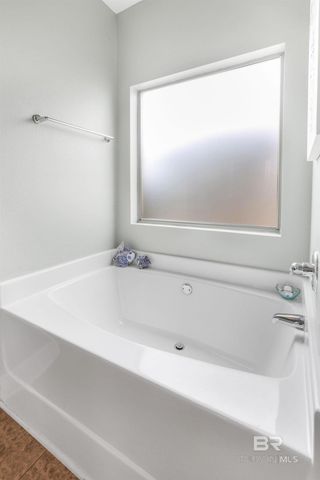 630 Royal Troon Circle, Gulf Shores, AL 36542