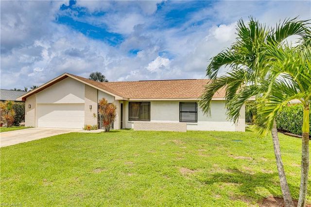 6030 Perthshire LN, Fort Myers, FL 33908