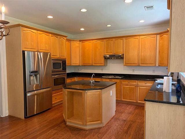 96 Highgrove Drive, Suwanee, GA 30024