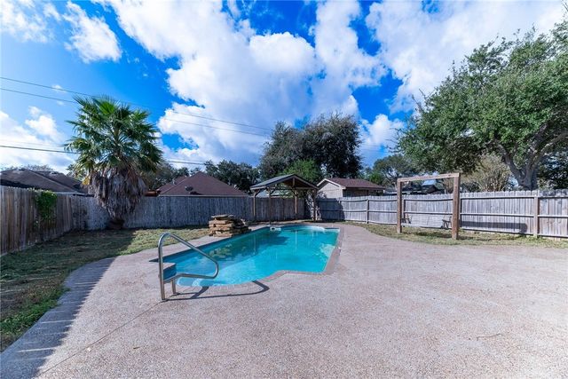 7141 Cano, Corpus Christi, TX 78414