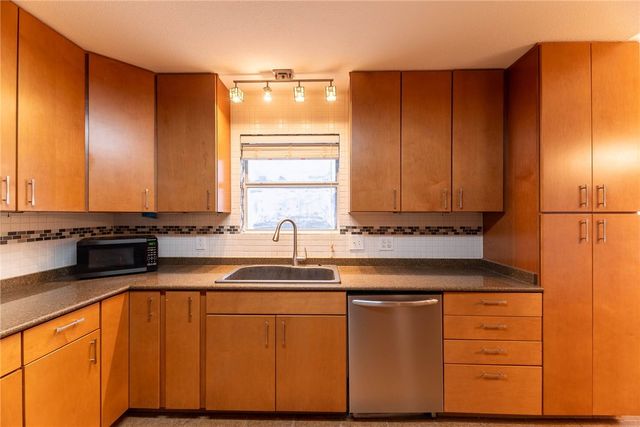 7141 Cano, Corpus Christi, TX 78414