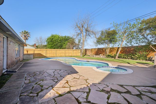 3212 Wavecrest Street, League City, TX 77573