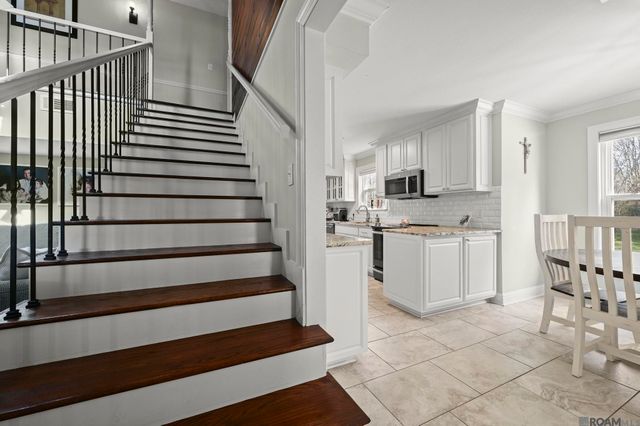 8214 Belle Helene Dr, Denham Springs, LA 70726