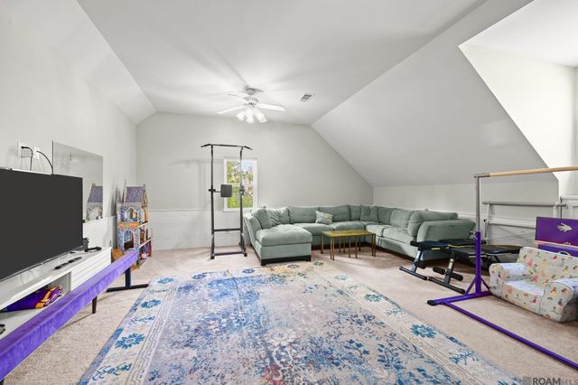 8214 Belle Helene Dr, Denham Springs, LA 70726