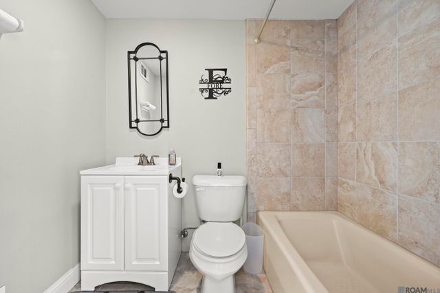 8214 Belle Helene Dr, Denham Springs, LA 70726