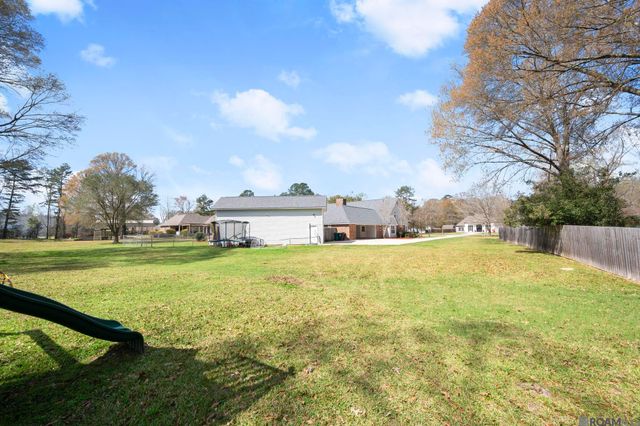 8214 Belle Helene Dr, Denham Springs, LA 70726