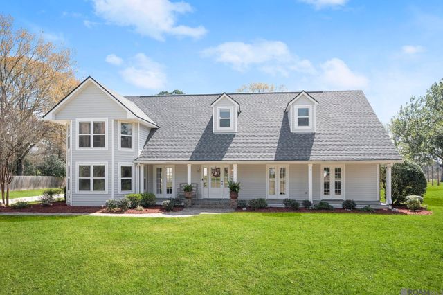 8214 Belle Helene Dr, Denham Springs, LA 70726