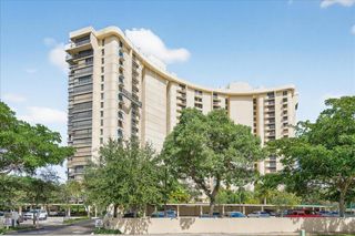 2480 Presidential Way 902, West Palm Beach, FL 33401