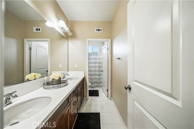 35416 Oakstone Creek Court, Winchester, CA 92596