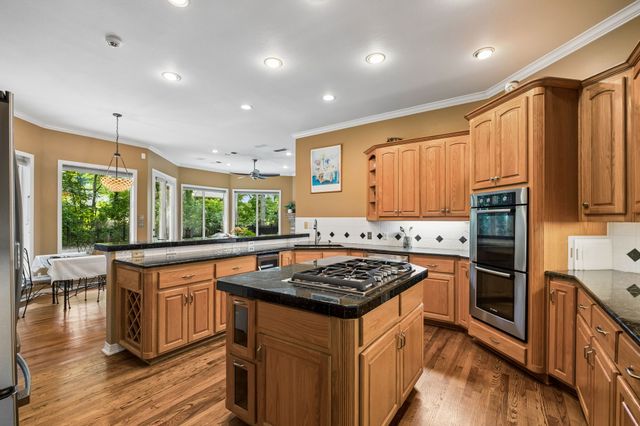 908 Trailwood Court, Cedar Hill, TX 75104