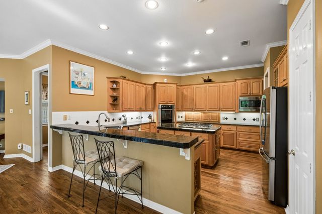 908 Trailwood Court, Cedar Hill, TX 75104