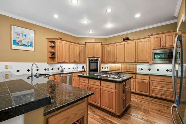 908 Trailwood Court, Cedar Hill, TX 75104