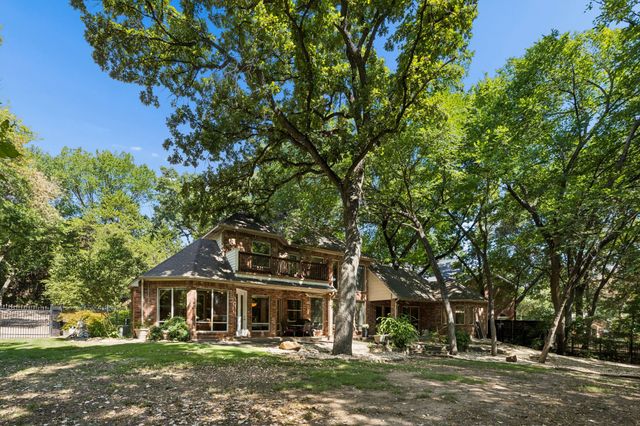 908 Trailwood Court, Cedar Hill, TX 75104