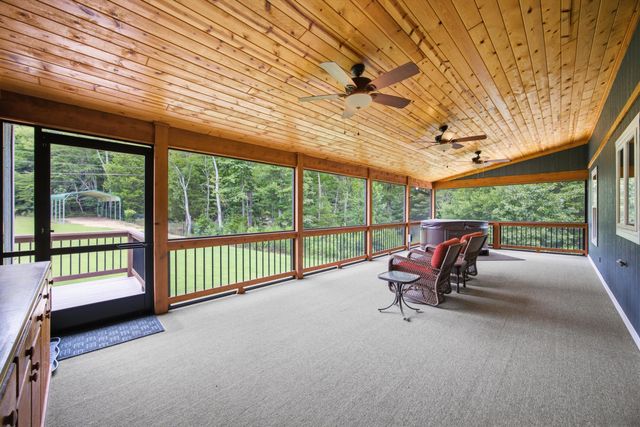 1723 Mccallie Ferry Road, Soddy Daisy, TN 37379