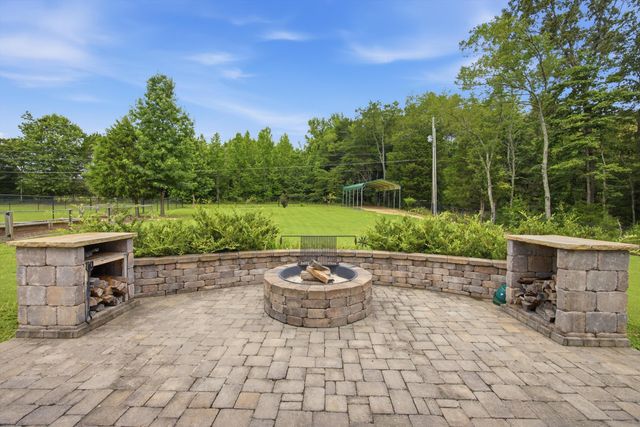 1723 Mccallie Ferry Road, Soddy Daisy, TN 37379