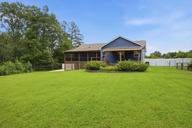 1723 Mccallie Ferry Road, Soddy Daisy, TN 37379