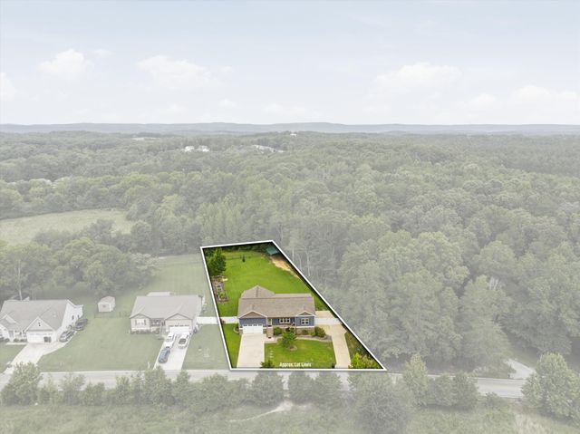 1723 Mccallie Ferry Road, Soddy Daisy, TN 37379