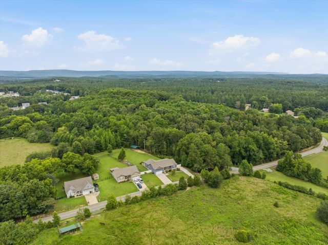 1723 Mccallie Ferry Road, Soddy Daisy, TN 37379