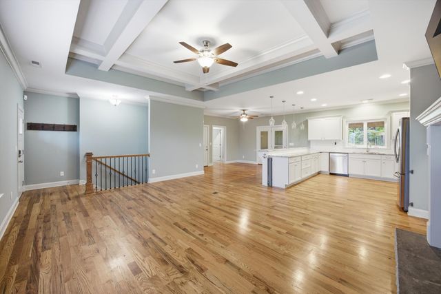 1723 Mccallie Ferry Road, Soddy Daisy, TN 37379