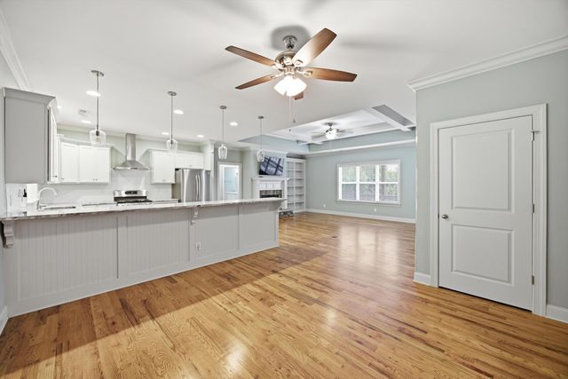 1723 Mccallie Ferry Road, Soddy Daisy, TN 37379