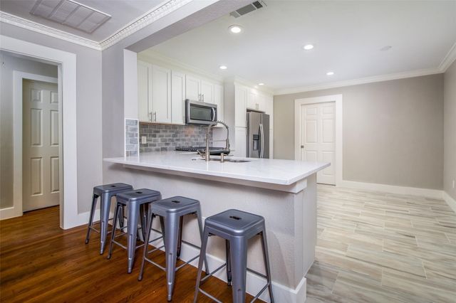 905 Haynes Street, Denton, TX 76201