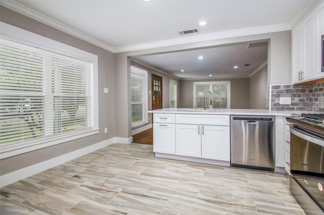 905 Haynes Street, Denton, TX 76201
