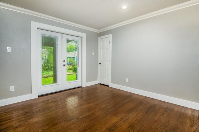 905 Haynes Street, Denton, TX 76201