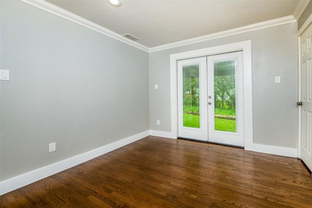 905 Haynes Street, Denton, TX 76201