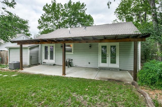 905 Haynes Street, Denton, TX 76201