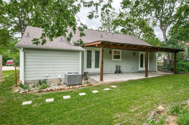 905 Haynes Street, Denton, TX 76201