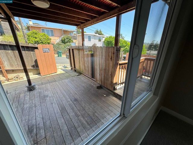 1531 Bayo Vista Ave, San Pablo, CA 94806
