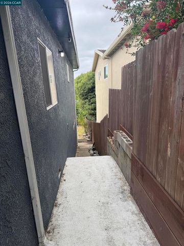 1531 Bayo Vista Ave, San Pablo, CA 94806