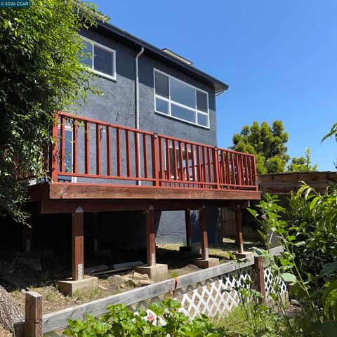 1531 Bayo Vista Ave, San Pablo, CA 94806