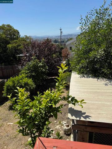 1531 Bayo Vista Ave, San Pablo, CA 94806