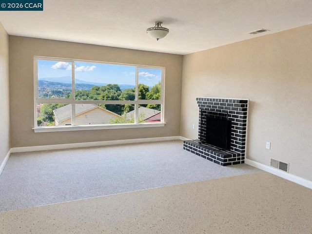 1531 Bayo Vista Ave, San Pablo, CA 94806