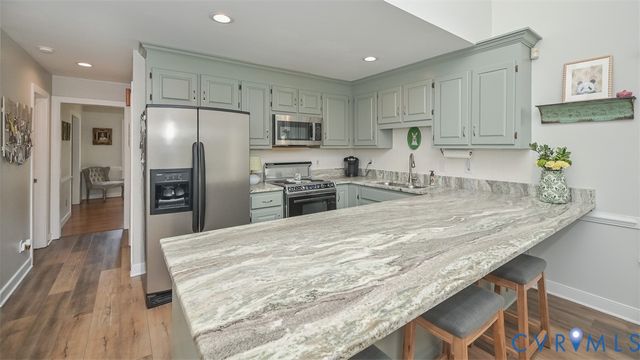 8250 Hanover Grove Blvd, Mechanicsville, VA 23111