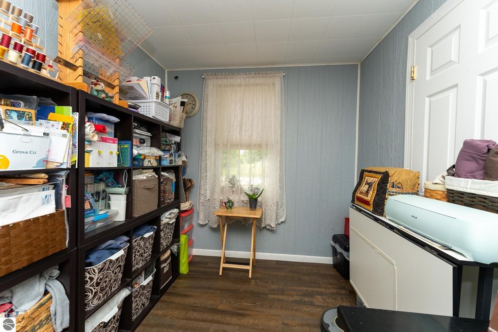 Image 48 of property listing at 522 N 2nd Street, Shepherd, MI 48883