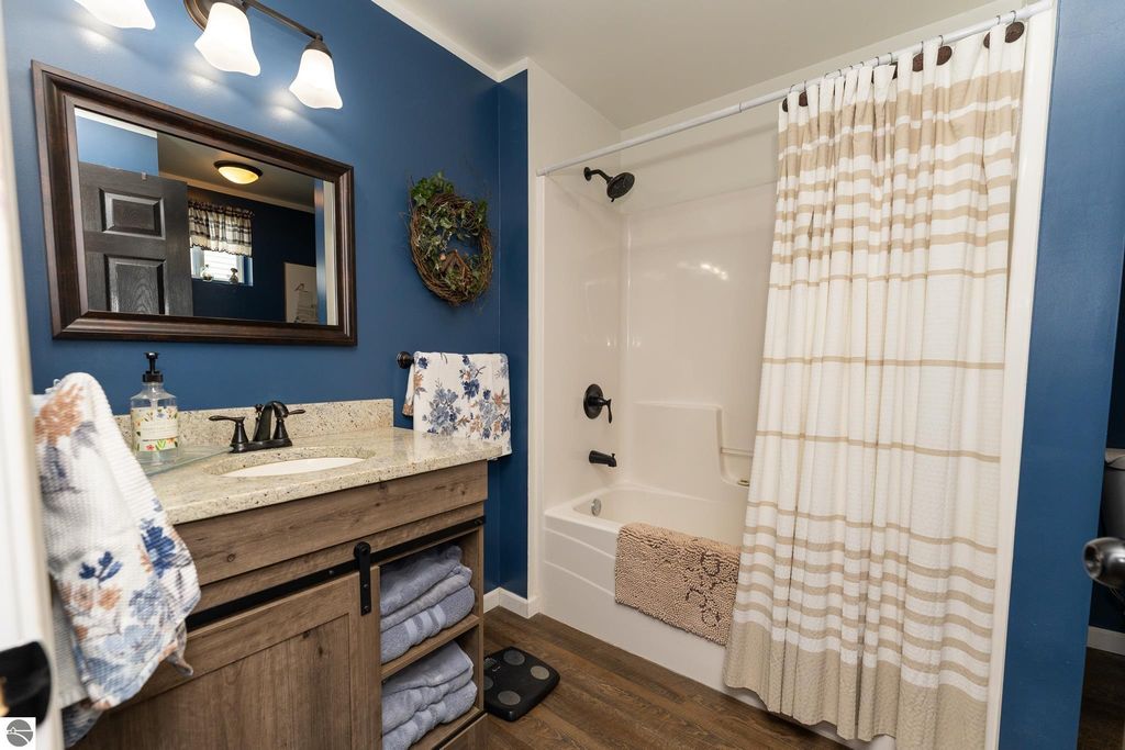 Image 50 of property listing at 522 N 2nd Street, Shepherd, MI 48883