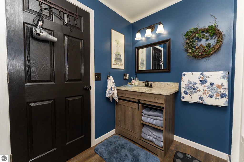 Image 51 of property listing at 522 N 2nd Street, Shepherd, MI 48883